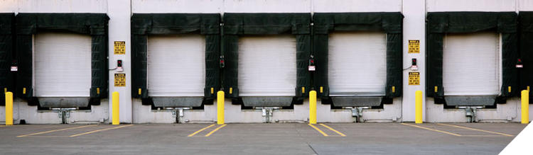 Outside motion detector for factory halls and warehouses with parking place Outside motion detector for factory halls and warehouses with parking place